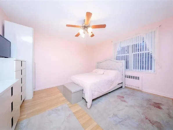 6801 Shore Road image 7 of 20