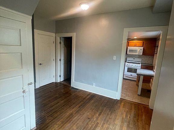 4th image of 48 South St