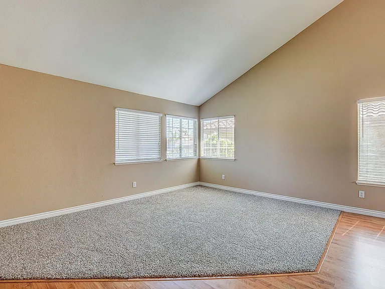 1833 Escondido Ter — Photo 12