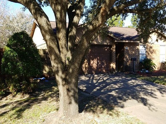 3rd image of 3703 Karen Ln