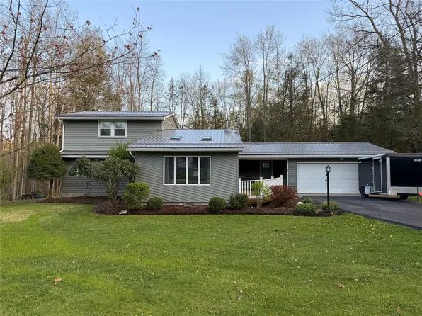 690 Pollard Hill Rd, Johnson City, NY 13790