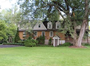 23975 N Valley Rd, Lake Zurich, IL 60047