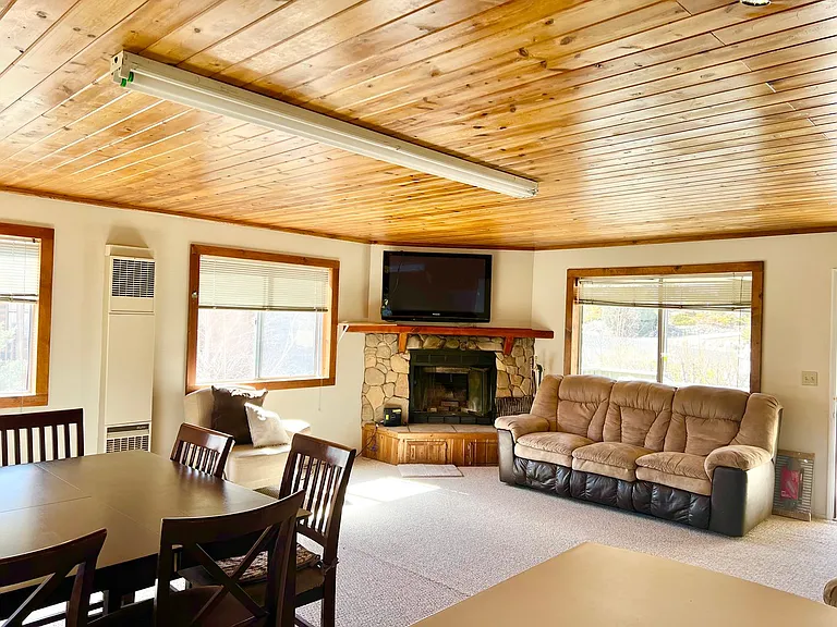 16420 Huron Dr — Photo 8