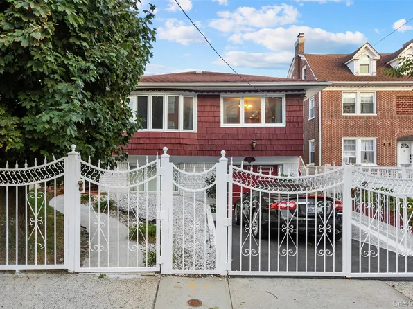 552 Briar Place, Far Rockaway, NY 11691