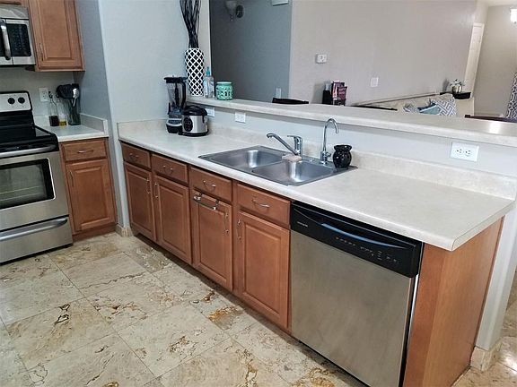 3rd image of 14713 N 130th Ave