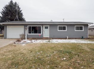17099 Lovers Ln, Three Rivers, MI 49093