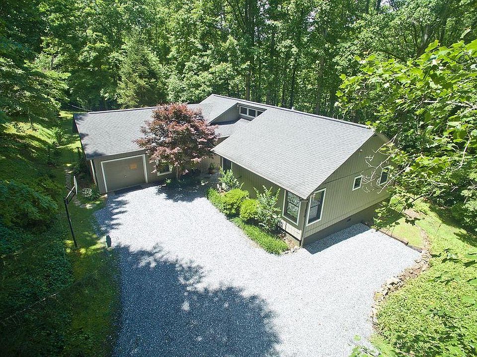 1st image of 276 Crooked Creek Ln