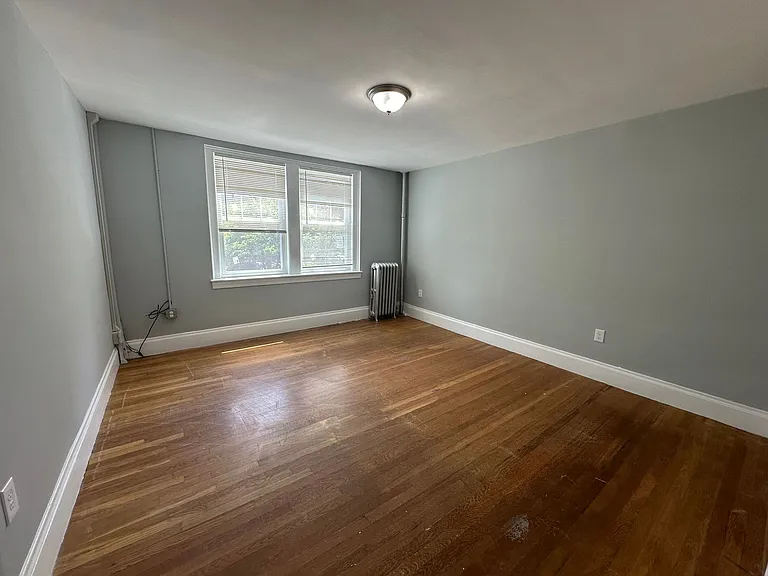 208 Main St. — Photo 7