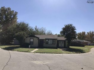 122 Rose St, Burkburnett, TX 76354