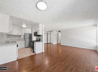 1950 Rodney Dr APT 102, Los Angeles, CA 90027