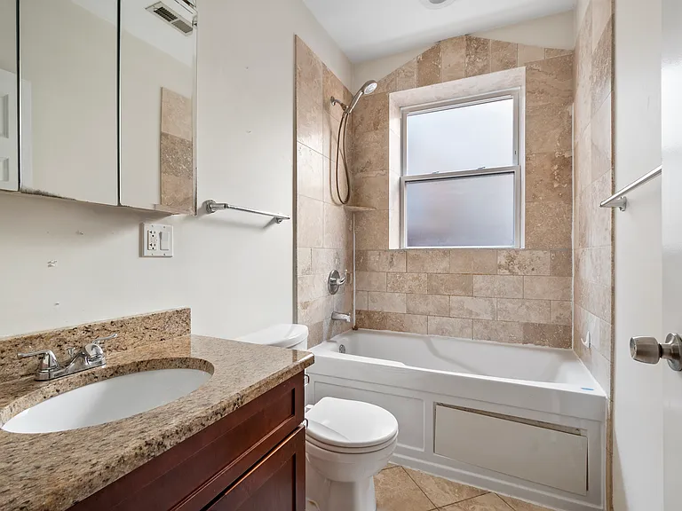 2820 W Arthur Ave #3 — Photo 3