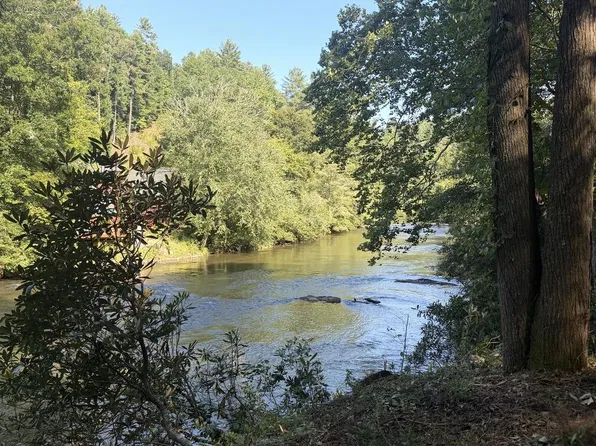 2 Toccoa Trl, Blue Ridge, GA 30513