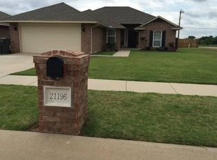 21196 River Lark Ln, Edmond, OK 73012