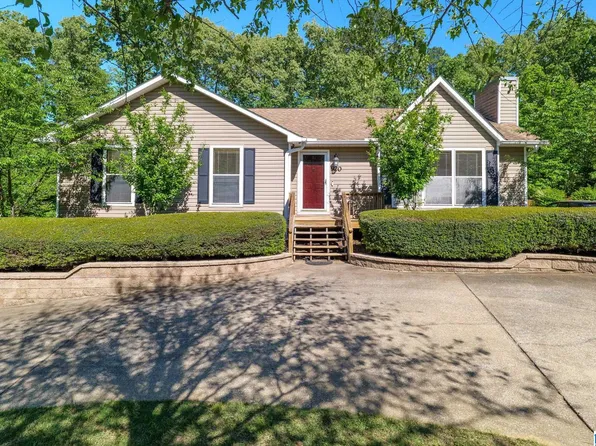 920 Independence Dr, Alabaster, AL 35007