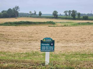 L10 Lucas Ln #10, Sun Prairie, WI 53590