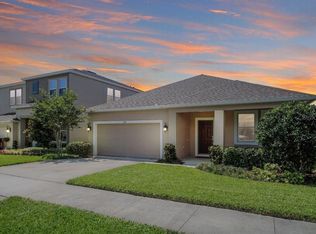 930 Hilltop Park Ct, Apopka, FL 32703