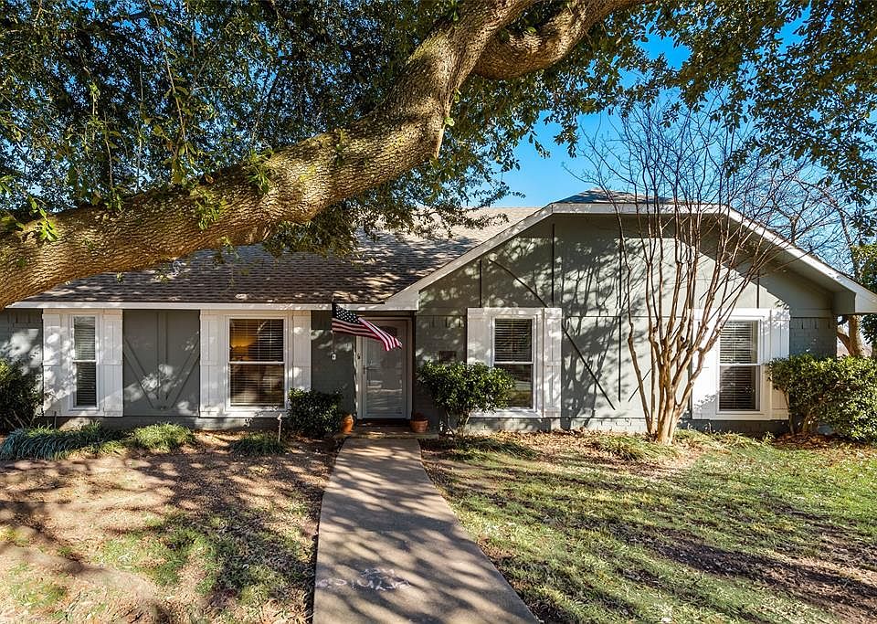 1st image of 515 Woodhollow Dr