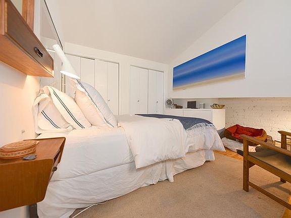 5th image of 225 W 14th St APT 5C