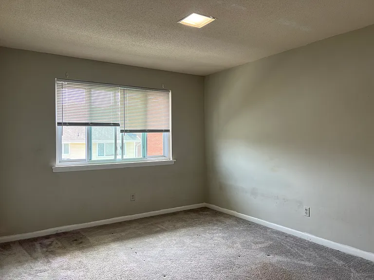 2343 Champion Ct — Photo 33
