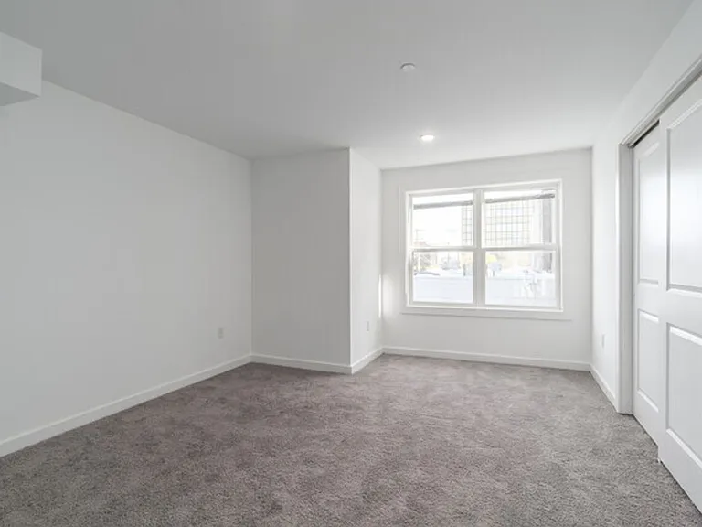 1254 N Carlisle St — Photo 2