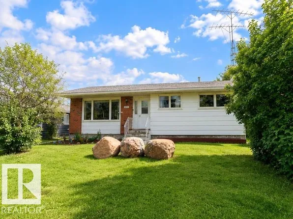 4506 47th Ave, Bonnyville, AB T9N 1H2