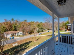 1281 39th Street Cir SW, Hickory, NC 28602