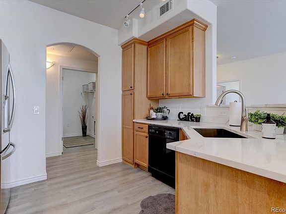 4th image of 18657 Stroh Road #4107