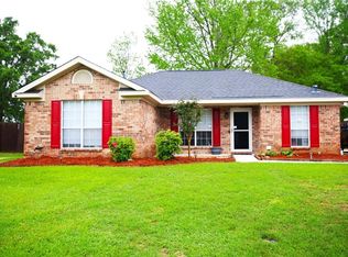 1839 Woodmont Dr, Semmes, AL 36575