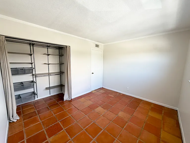 205 NE 3rd St #207 — Photo 13