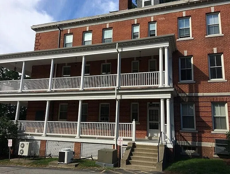 1 bed, 1.0 bath, 400 sqft, $1,020 — Photo 3