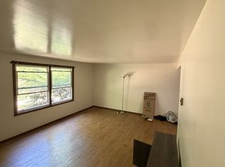 1187 S Waukechon St #5, Shawano, WI 54166