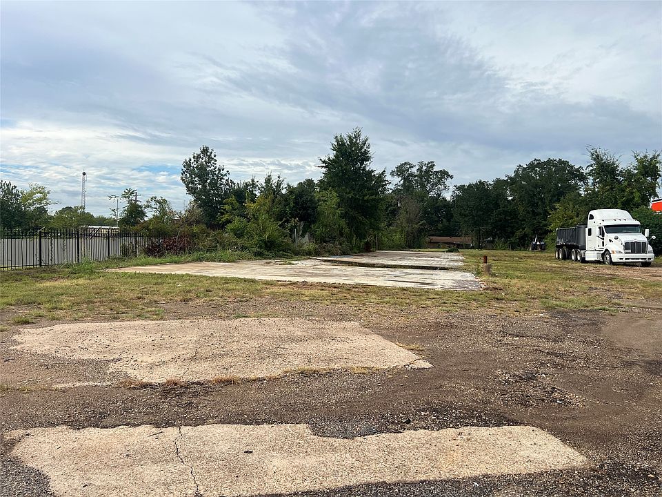 1st image of 3444 Greenwood Rd