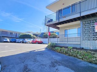 3230 SW Marigold St, Portland, OR 97219