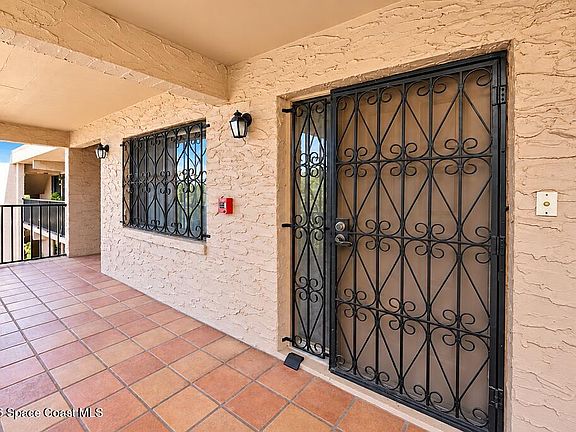 4th image of 1540 Riverside Dr #14-502