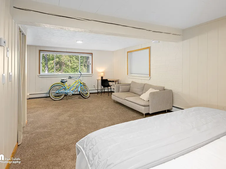 Pearl Dr — Photo 15
