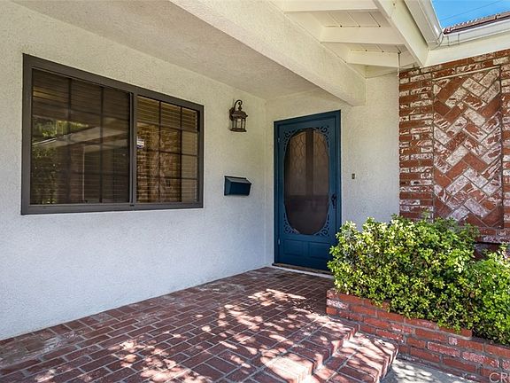 4th image of 23040 Hilse Ln