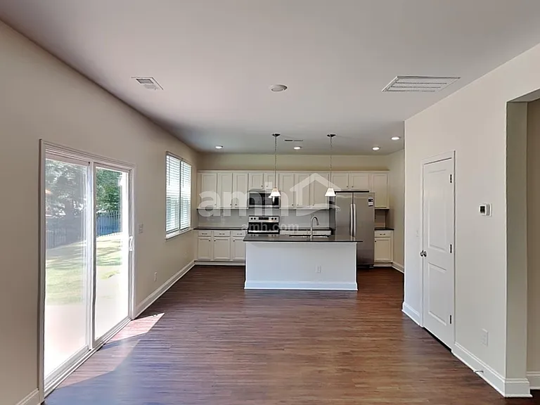544 Rivermist Dr — Photo 4