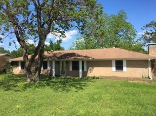 518 Post Oak Rd, Fairfield, TX 75840
