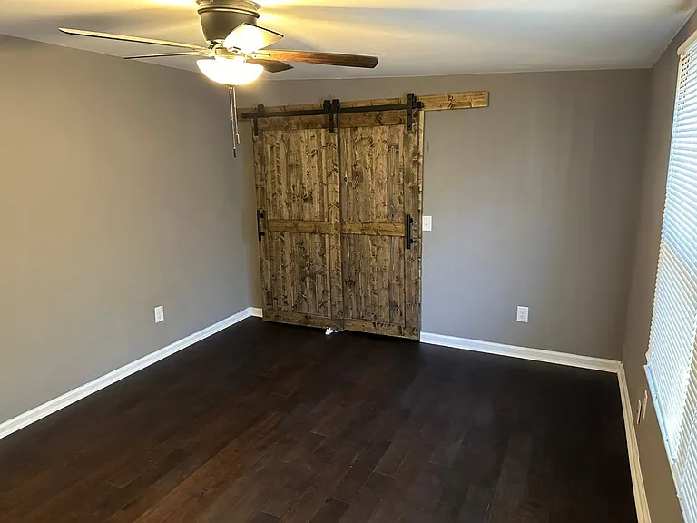 1545 Gaylor Dr SE — Photo 16
