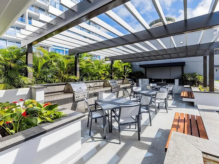 1391 Kapiolani Blvd #2600 — Photo 23