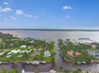 1977 NW Palmetto Ter, Stuart, FL 34994