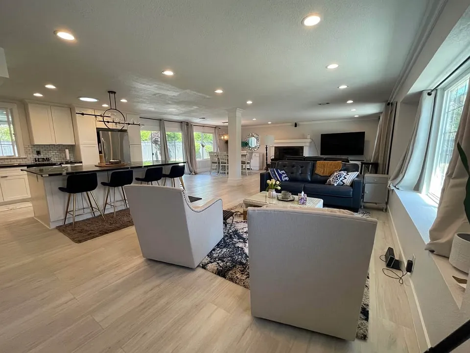 2716 Del Oro Ct