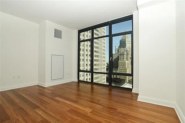 Rented by BARNES New York | media 19