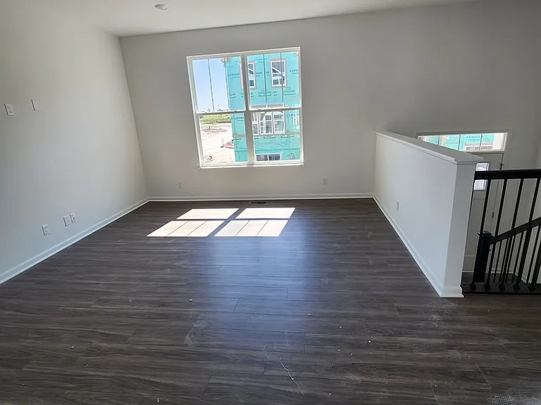 1033 Atterberg Rd — Photo 15