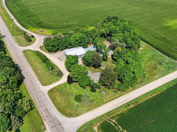 20132 State Highway 99, Le Center, MN 56057