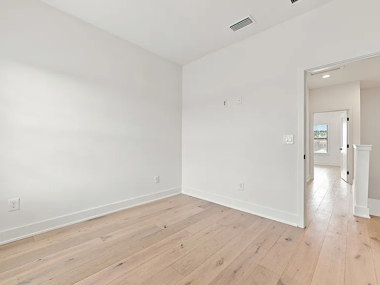 4324 W Gray St #3 — Photo 17