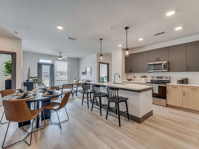 5540 Sofia Pl — Photo 13
