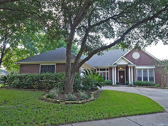 2nd image of 2122 Shadow Park Dr