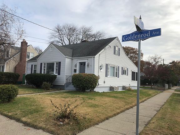 3rd image of 69 Goldenrod Ave