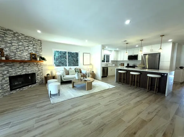 737 Alta Vista Dr, Vista, CA 92084